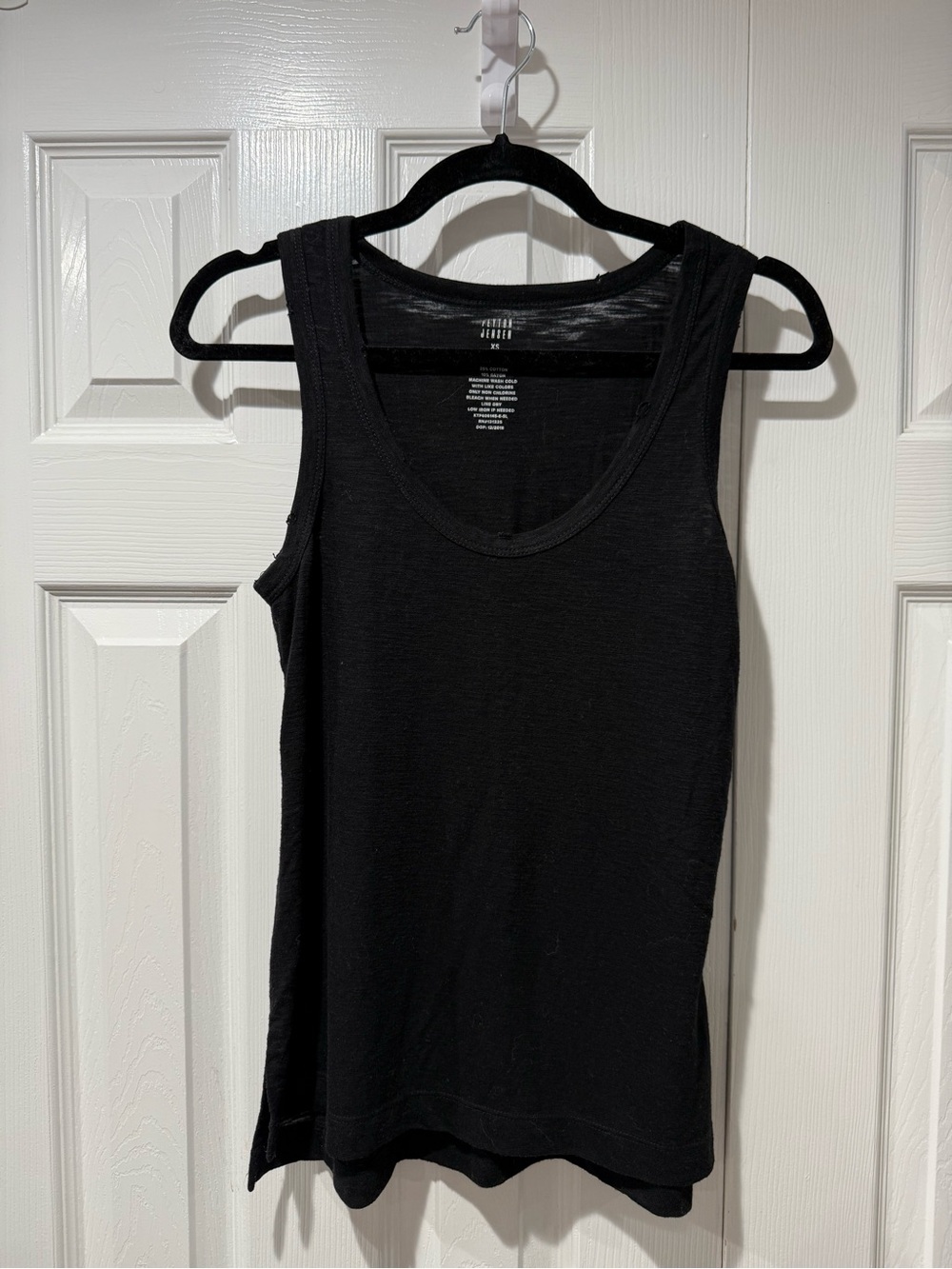 Everyday Black Scoop Neck Tank Top - Peyton Jensen